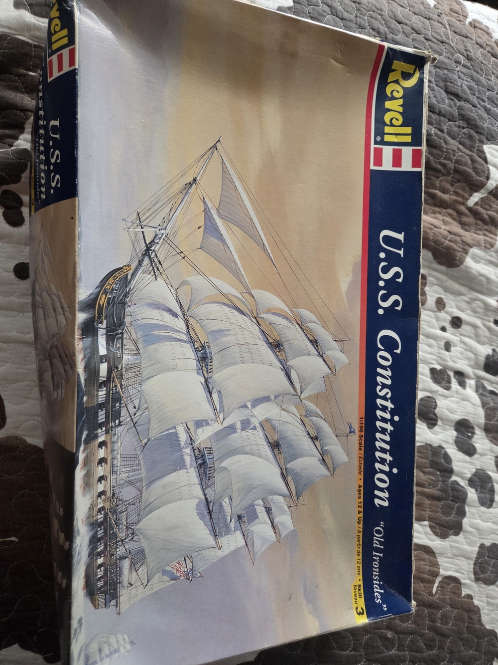 Revell 85-5404 Model Kit USS CONSTITUTION Old Ironsides 1:196 Scale